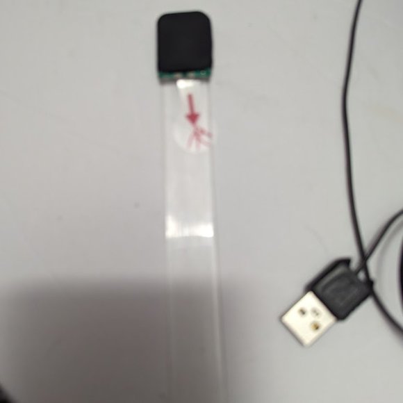 Zefal Z Hydro Race Hydration Bag in Black/Red (1.5L) Light up strip - Picture 7 of 7